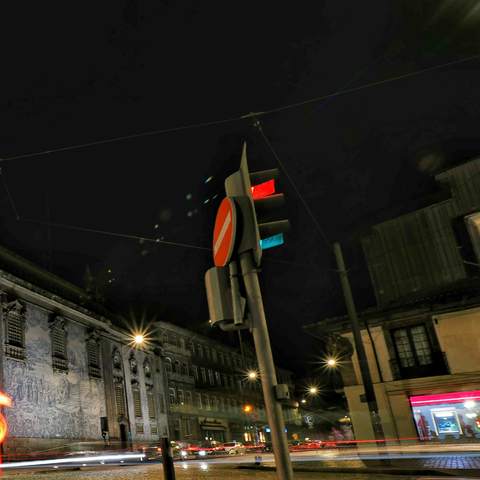 Mr. Heart - Porto - Light Painting Art- Artezaar.com Online Art Gallery